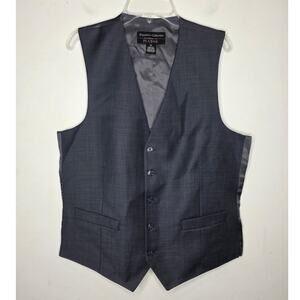 Jos A Bank grey plaid wool vest with adjustable waist - XS  academia quietluxury
